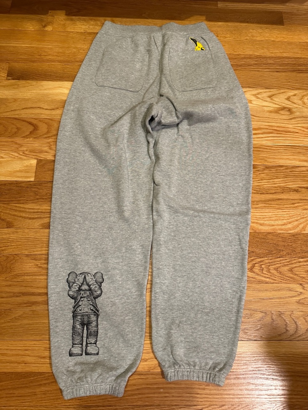 Uniqlo Kaws + Warhol collaboration gray Kids Sweatpants NWT streetwear size 13